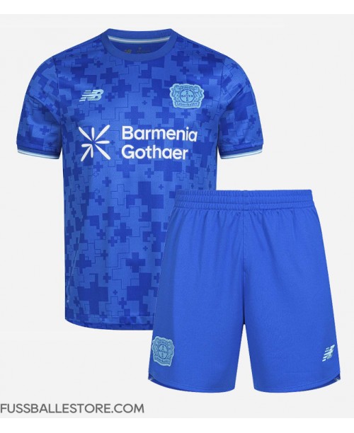 Günstige Bayer Leverkusen Jarell Quansah #4 3rd trikot Kinder 2025-26 Kurzarm (+ Kurze Hosen) Günstige Bayer Leverkusen Jarell Quansah #4 3rd trikot Kinder 2025-26 Kurzarm (+ Kurze Hosen)